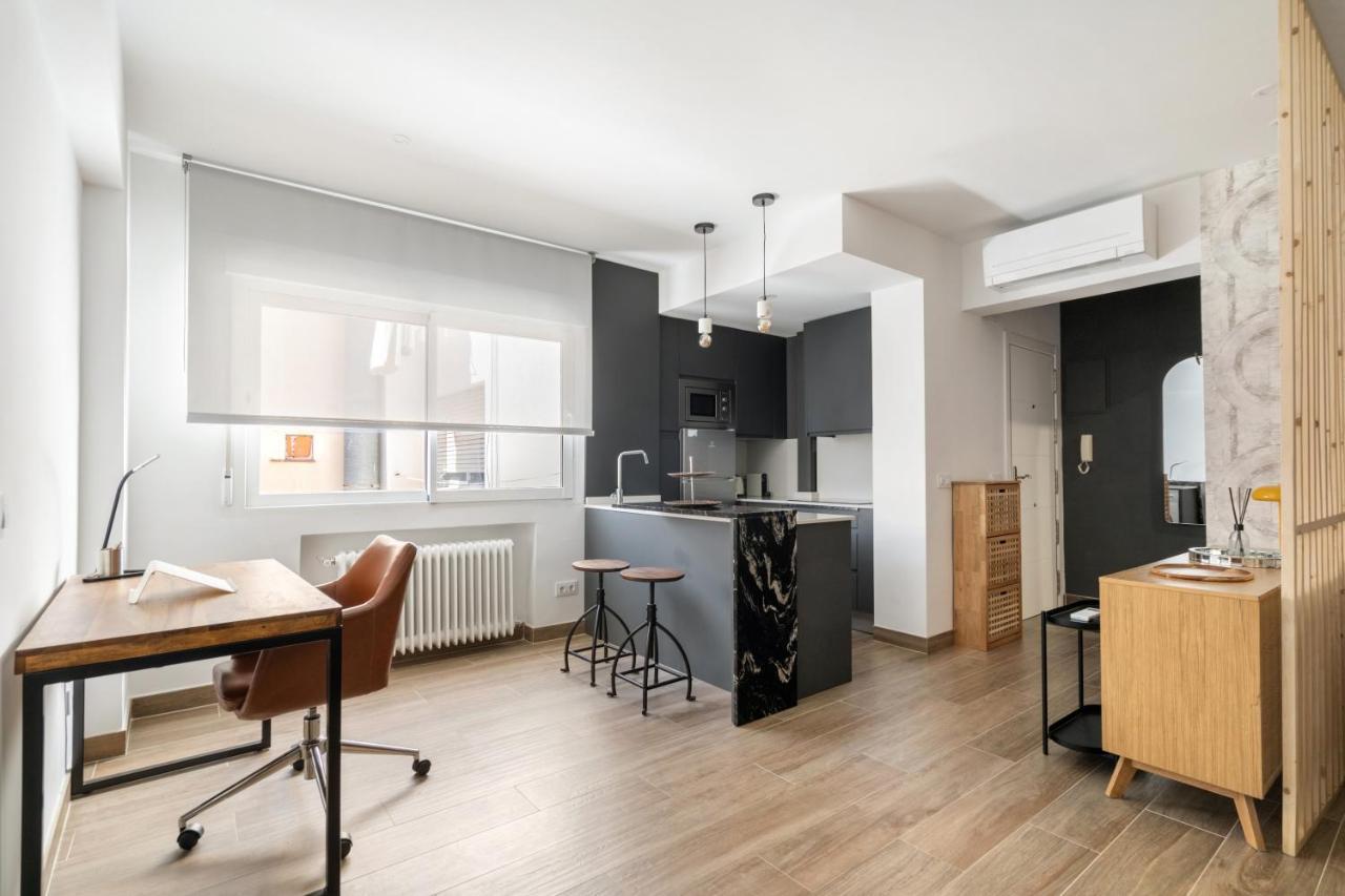 Magico Apartamento En El Centro Мадрид Екстериор снимка